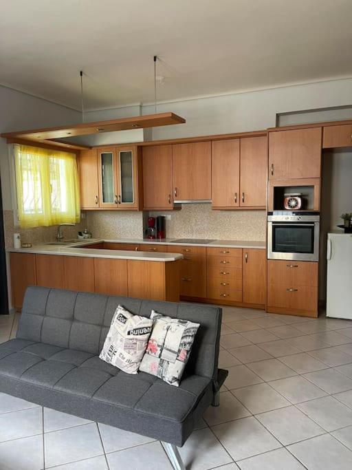 Hestia Airport House - Artemis Apartment Luaran gambar